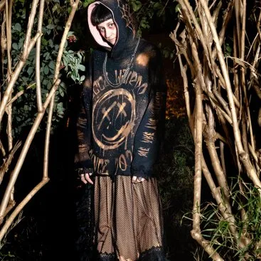 DRESS WEIRDO CLUB