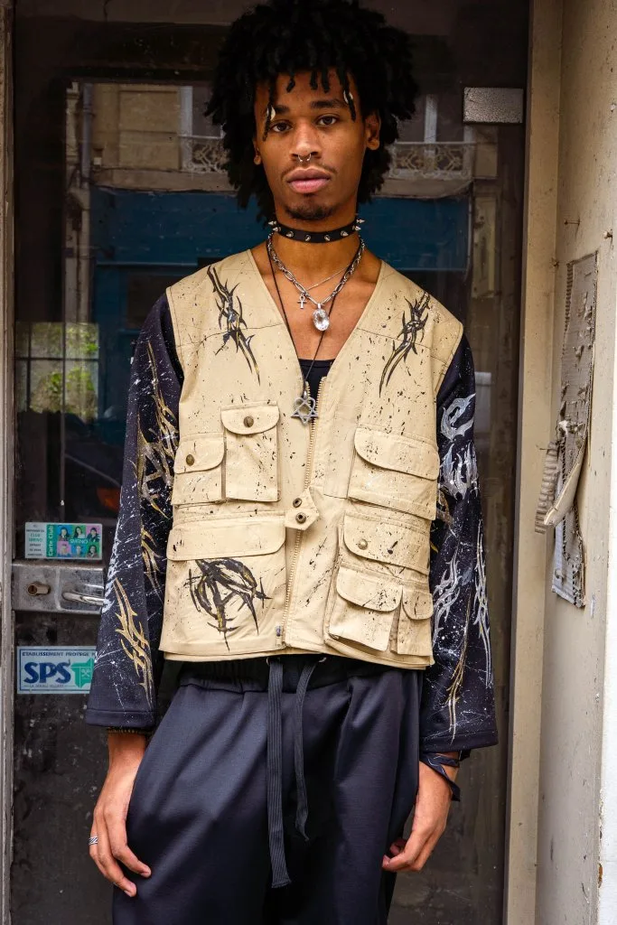 Veste TACTIQUE WEIRDO CLUB en beige, pièce unique upcyclée ecce OPNI