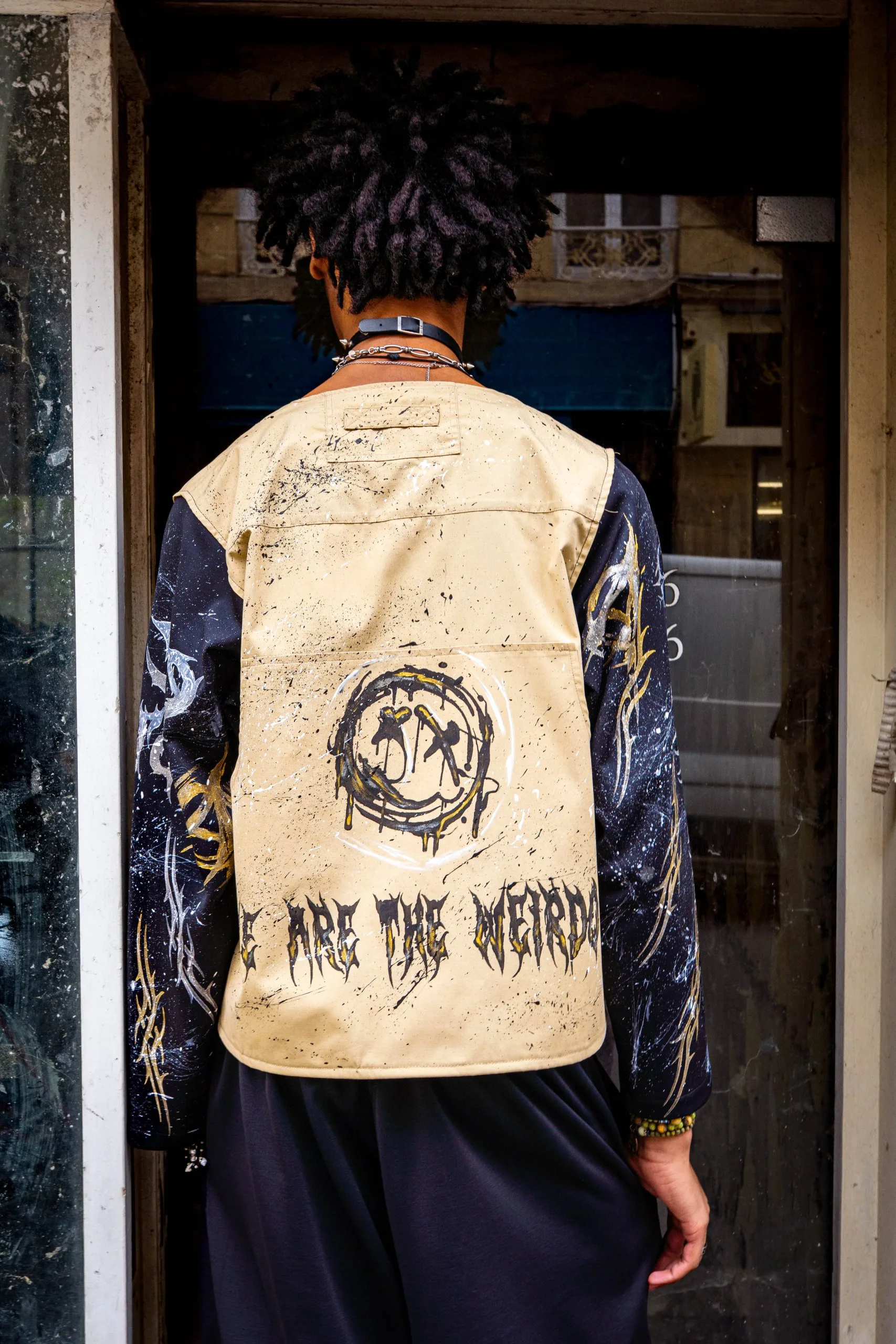VESTE TACTIQUE WEIRDO, Peinture faite main, ecce OPNI