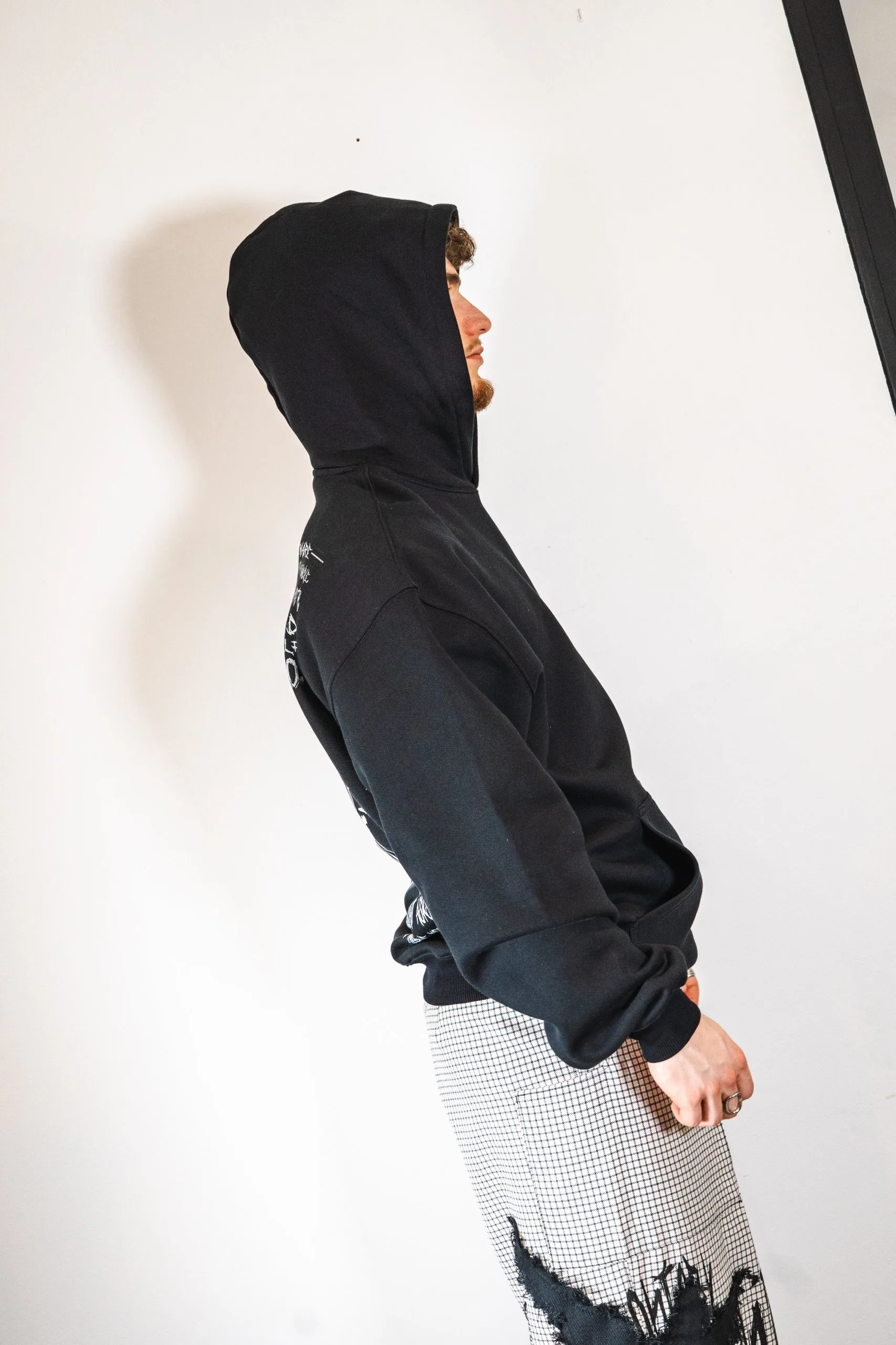 HOODIE BE GREAT, Buste classique avec manches longue et design dos « be great, ecce OPNI