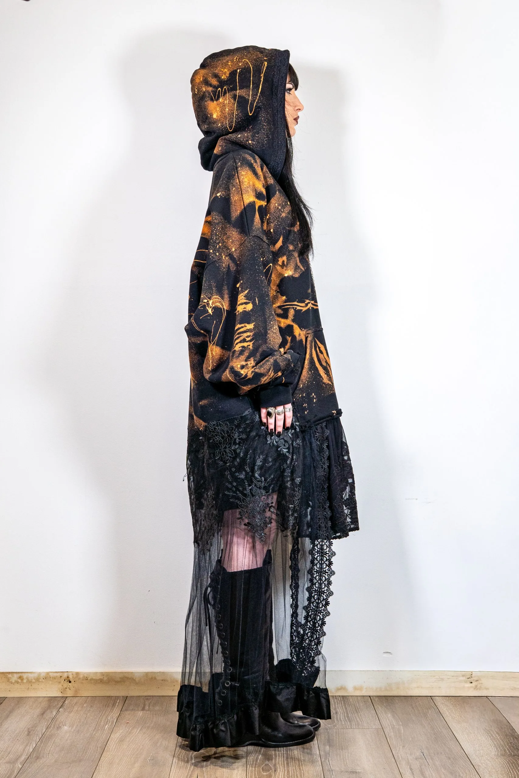 HOODIELACE DRESS, Hoodie avec capuche buste et design fait à la javel., ecce OPNI
