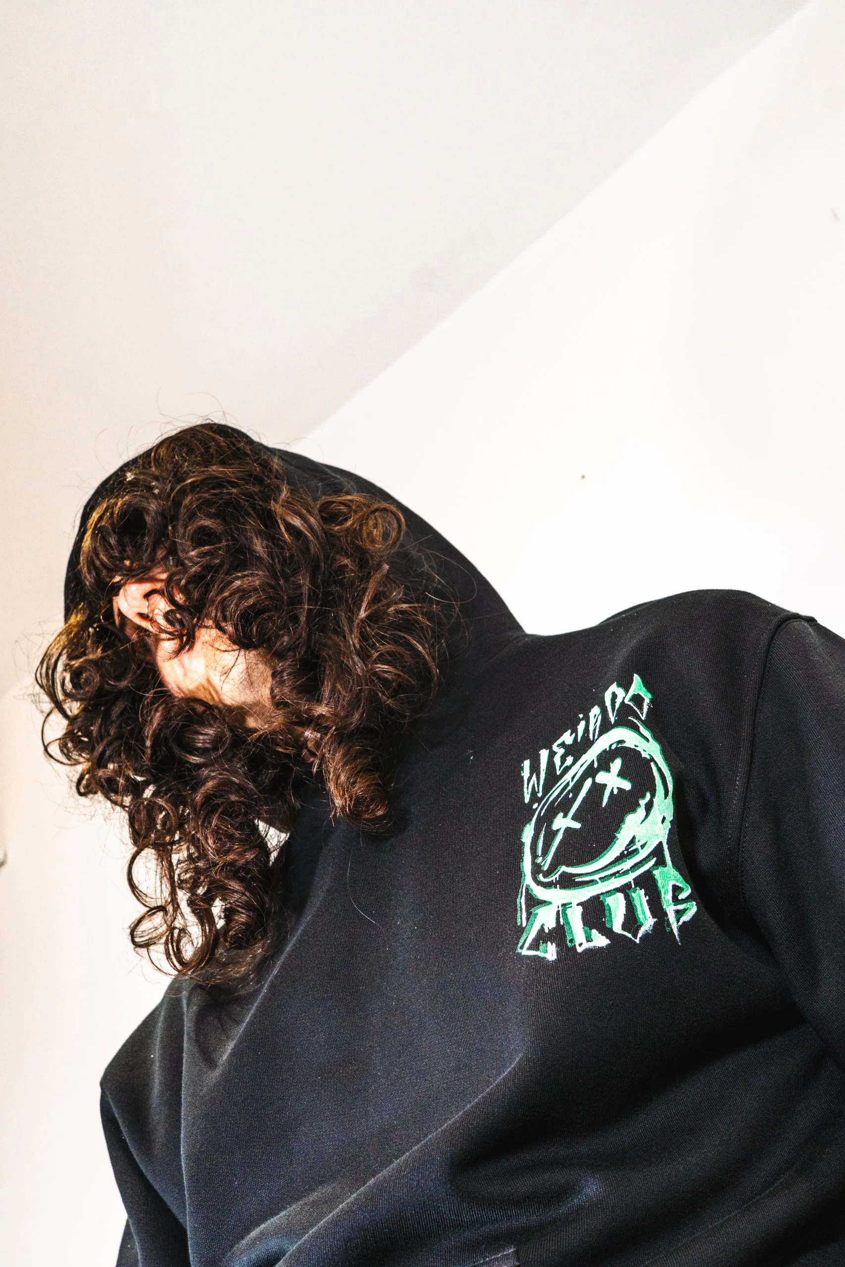 HOODIE SUMMER WEIRDO CLUB, 100 % coton bio, ecce OPNI