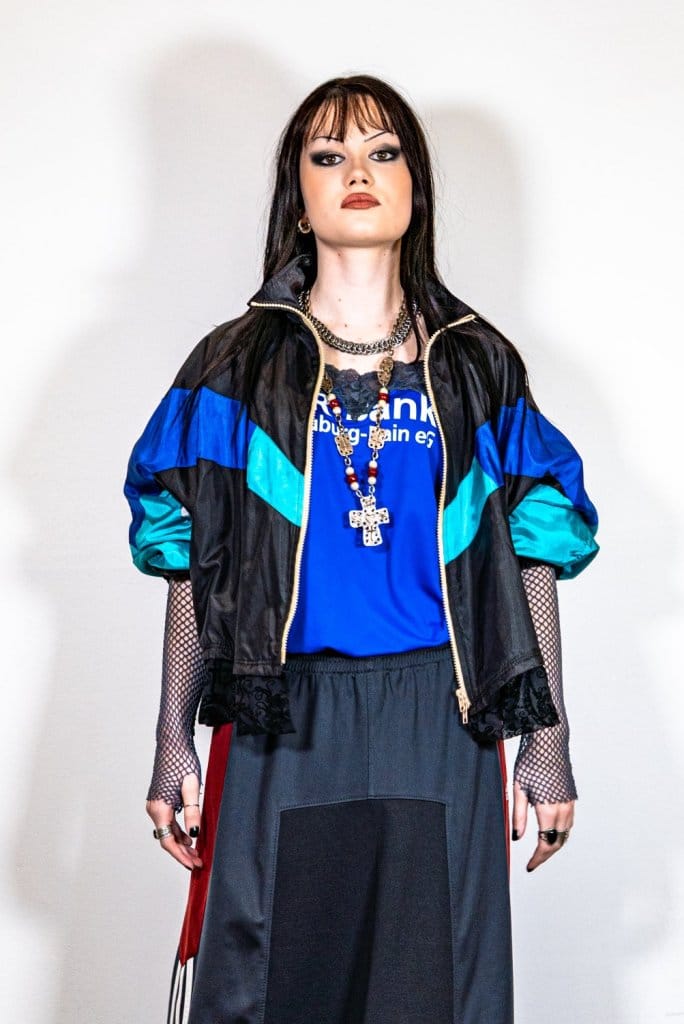 Crop jacket FREAKY BUNNY imprimé, vêtement upcyclé ecce OPNI