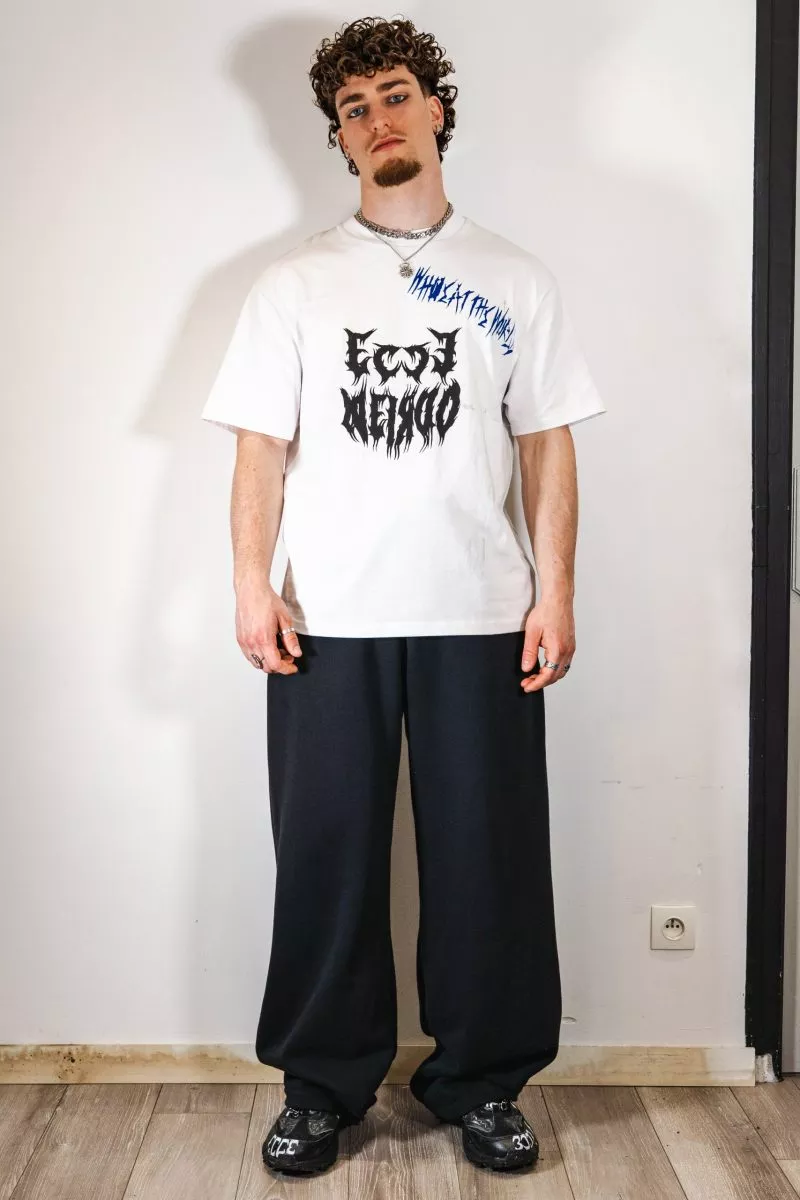 T-shirt blanc ECCE WEIRDO, dernier exemplaire, vêtement upcyclé ecce OPNI